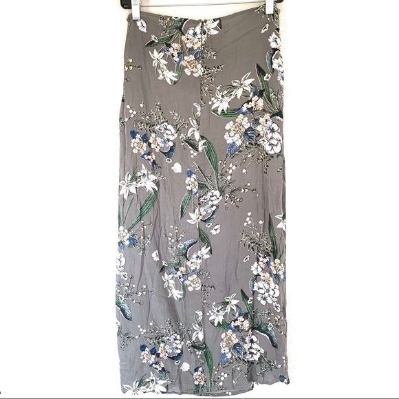 Cleobella gray floral wrap midi skirt size s - Picture 6 of 7